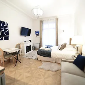 Appartement Le Palais Des Parcs - Chic - Centre - Face Au Parc, Vichy